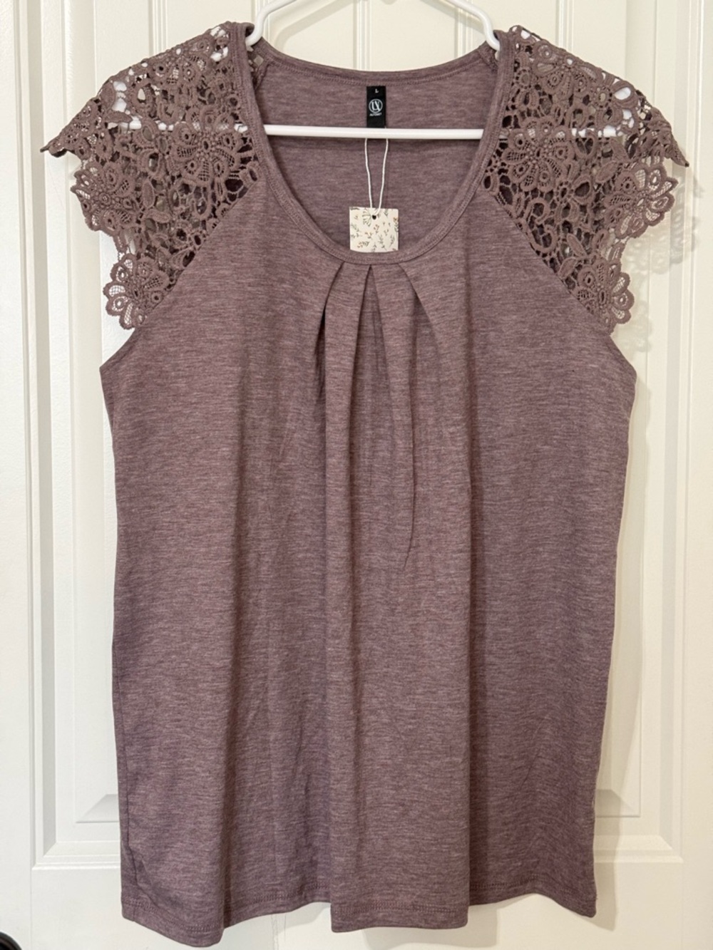 NWT Sleeveless Crochet Cap-Sleeve Tank Top - Dusty Mauve